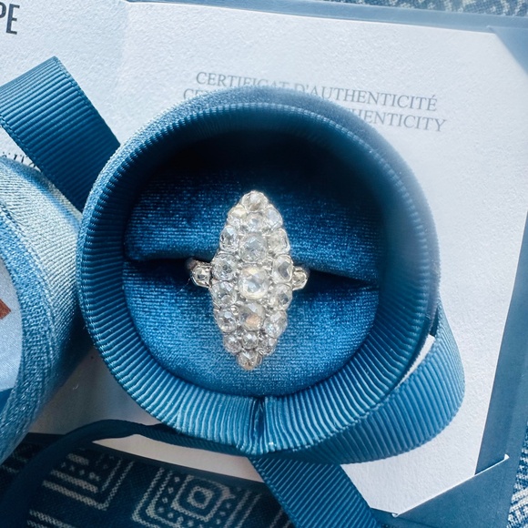French 18th century Eagle Head Jewelry - Late Victorian navette diamond ring! 18k rose gold. 3.75 cts! VS to SI clarity!